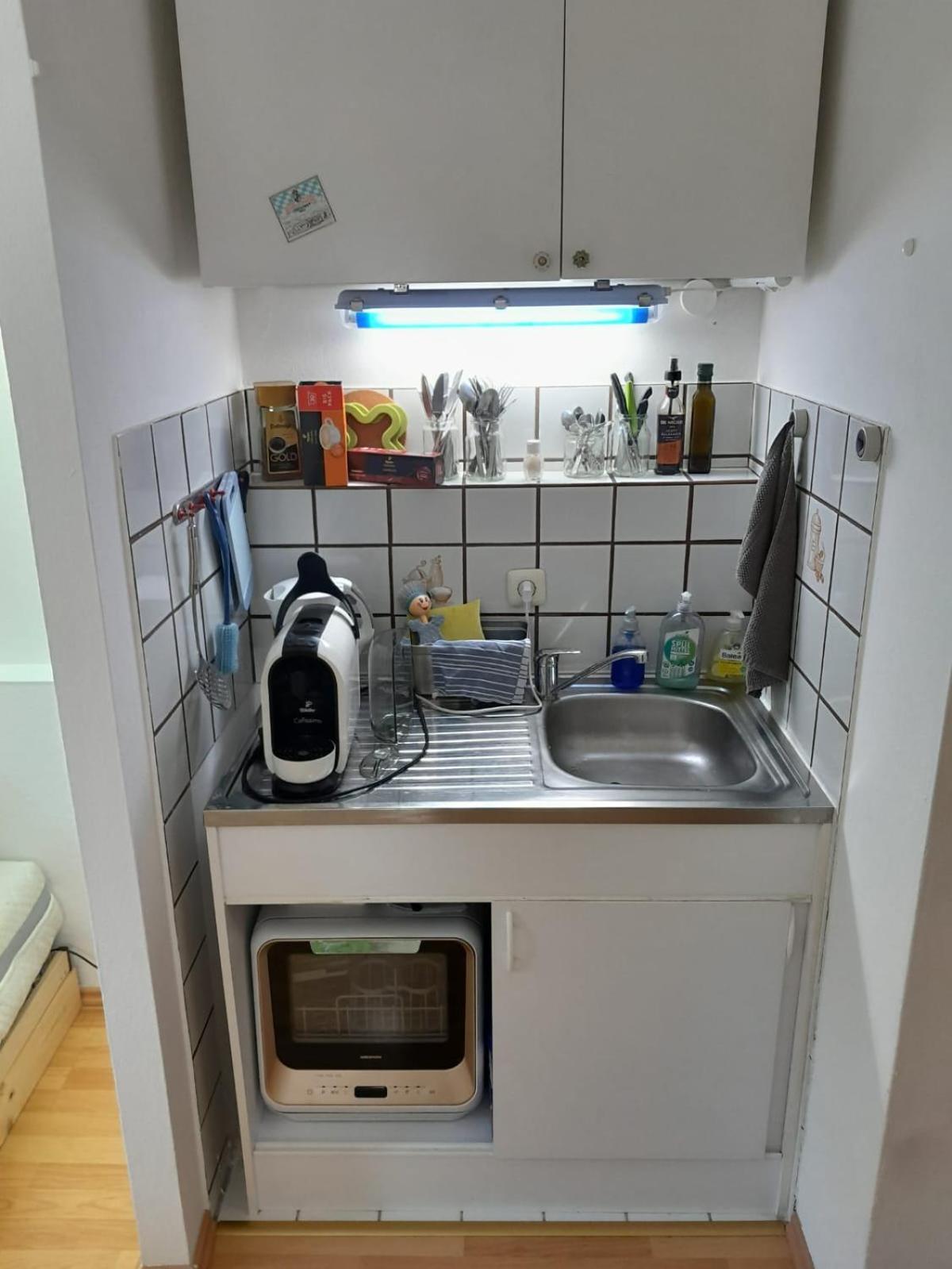 Apartment mit Küche und Balkon oder Terrasse, ruhig und gut erreichbar Piding Exterior foto
